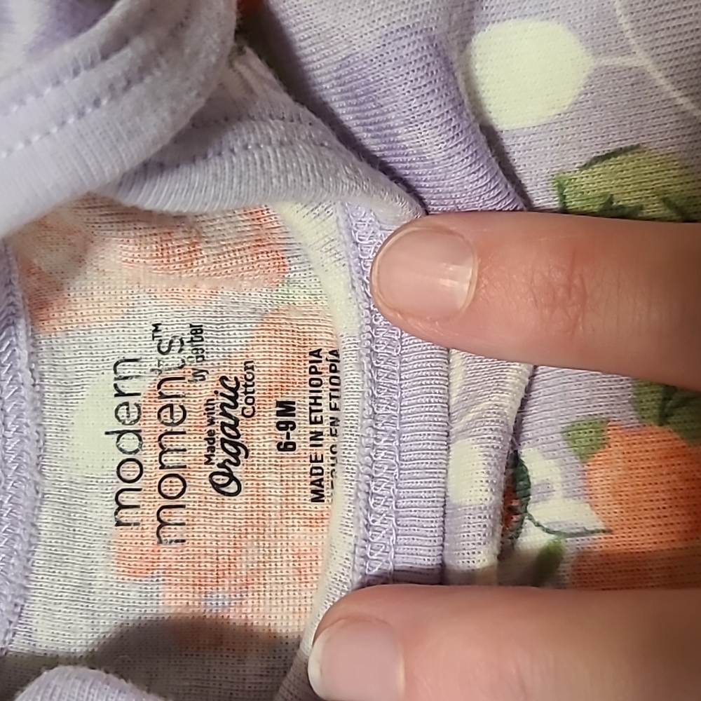 2 Onsies - Picture 3 of 3